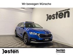 Blau (raceblau metallic) Gebraucht 2023 Skoda Octavia Scout Scout 4x4 Kombi | 32.780 €