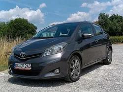 Grau Gebraucht 2011 Toyota Yaris Kleinwagen | 7.499 € (Teuer)