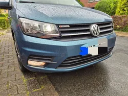 Grün Gebraucht 2015 VW Caddy Maxi Comfortline Van / Kleinbus | 13.999 € (Guter Preis)
