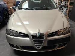 Beige Gebraucht 2004 Alfa Romeo 156 Kombi | 2.000 €