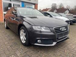 Grau Gebraucht 2011 Audi A4 Attraction Kombi | 5.998 € (Guter Preis)