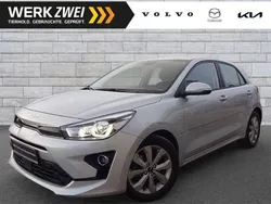 Silber Gebraucht 2022 Kia Rio Vision Limousine | 15.990 € (Fairer Preis)