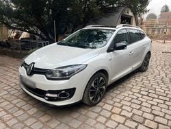 Weiß Gebraucht 2017 Renault Mégane GrandTour Bose Edition Kombi | 6.700 € (Guter Preis)