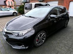 Schwarz Gebraucht 2015 Toyota Auris Limousine | 7.900 € (Fairer Preis)