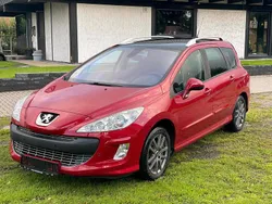 Rot Gebraucht 2011 Peugeot 308 Family Van | 3.990 € (Fairer Preis)