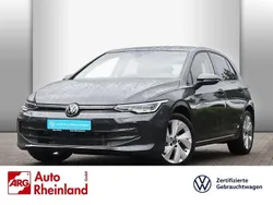 Grau Gebraucht 2024 VW Golf VIII Life Limousine | 27.749 € (Etwas zu teuer)
