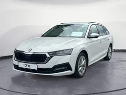 Weiß Gebraucht 2023 Skoda Octavia Ambition Kombi | 27.360 € (Fairer Preis)