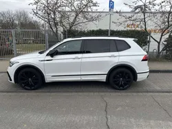 Weiß Gebraucht 2022 VW Tiguan Allspace Style SUV | 40.000 € (Etwas zu teuer)