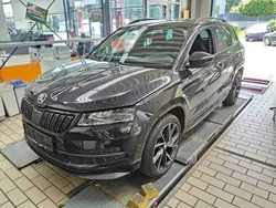 Black magic perleffekt Gebraucht 2021 Skoda Karoq SportLine SUV | 28.440 € (Guter Preis)