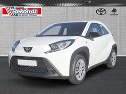 Schneeweiß Neu 2025 Toyota Aygo X-play Kleinwagen | 18.590 €