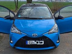 Blau Gebraucht 2018 Toyota Yaris Hybrid Team Kleinwagen | 12.499 € (Fairer Preis)