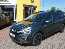 Zedergrünmetallic Neu 2025 Dacia Jogger Expression Kombi | 21.890 € (Fairer Preis)