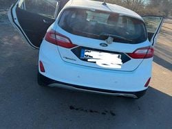 Weiß Gebraucht 2019 Ford Fiesta Limousine | 16.500 €