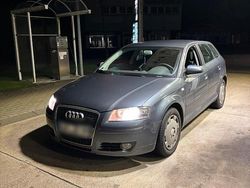 Grau Gebraucht 2006 Audi A3 Sportback Kleinwagen | 5.000 € (Etwas zu teuer)