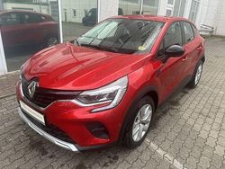 Rot Gebraucht 2023 Renault Captur Evolution SUV | 22.498 € (Fairer Preis)