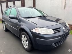 Grau Gebraucht 2005 Renault Mégane II Kombi | 2.990 € (Teuer)