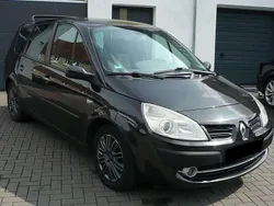 Schwarz Gebraucht 2007 Renault Grand Scénic II Van / Kleinbus | 1.900 € (Etwas zu teuer)
