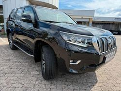 Schwarz Gebraucht 2017 Toyota Land Cruiser Executive SUV | 49.990 € (Teuer)