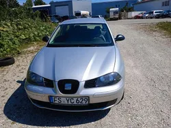 Silber Gebraucht 2003 Seat Ibiza Limousine | 1.500 € (Fairer Preis)