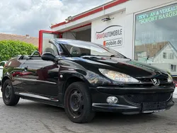 Schwarz Gebraucht 2004 Peugeot 206 CC Platinum Cabrio | 2.499 € (Etwas zu teuer)
