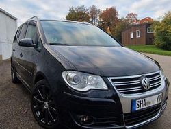 Schwarz Gebraucht 2008 VW Touran R-line Van / Kleinbus | 7.450 € (Etwas zu teuer)