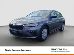 Graphitegrau metallic Gebraucht 2024 Skoda Scala Essence Kleinwagen | 18.766 € (Fairer Preis)