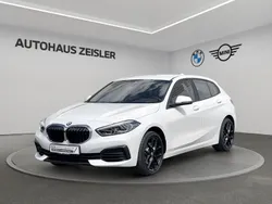 Alpinweiß uni Gebraucht 2022 BMW 118 Advantage Kleinwagen | 20.210 € (Guter Preis)