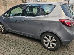 Braun Gebraucht 2014 Opel Meriva Van / Kleinbus | 6.900 € (Fairer Preis)