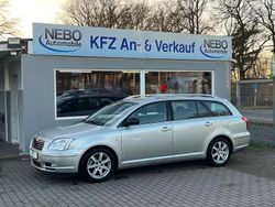 Grau Gebraucht 2004 Toyota Avensis Sol Kombi | 1.500 € (Fairer Preis)