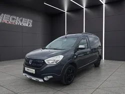 Grau comete Gebraucht 2019 Dacia Dokker Stepway Van | 10.990 € (Fairer Preis)