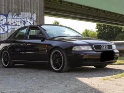 Rot Gebraucht 1995 Audi A4 Performance Limousine | 3.500 €