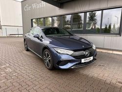 Blau Gebraucht 2023 Mercedes EQE300 Electric Art Limousine | 42.990 €