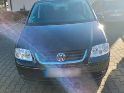 Schwarz Gebraucht 2006 VW Touran Van / Kleinbus | 1.490 € (Superpreis)