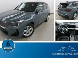 Grün Gebraucht 2023 BMW iX1 M Sport SUV | 44.190 € (Fairer Preis)