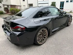 Black sapphire metallic Gebraucht 2023 BMW M2 Performance Coupé | 74.900 € (Teuer)