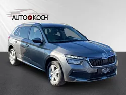 Grau Gebraucht 2023 Skoda Kamiq Ambition SUV | 20.890 €
