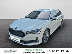 Andere farbe Gebraucht 2022 Skoda Superb LAURIN & KLEMENT Kombi | 45.900 €