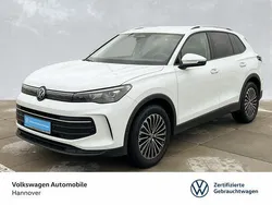 Weiß Gebraucht 2024 VW Tiguan Life SUV | 32.890 € (Guter Preis)