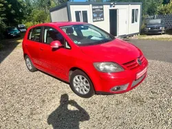 Rot Gebraucht 2006 VW Golf Plus Cross Comfortline Van / Kleinbus | 2.790 € (Superpreis)