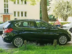 Schwarz Gebraucht 2015 BMW 225 Active Tourer Luxury Line Van / Kleinbus | 14.500 € (Fairer Preis)