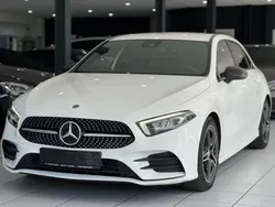 Weiß Gebraucht 2020 Mercedes A180 AMG line Limousine | 19.950 € (Guter Preis)