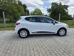 Weiß Gebraucht 2018 Renault Clio IV Life Limousine | 7.300 € (Fairer Preis)