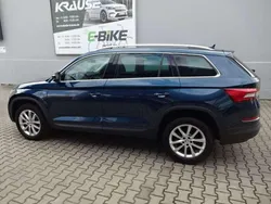 Lavablau metallic Gebraucht 2020 Skoda Kodiaq Style SUV | 28.999 € (Guter Preis)