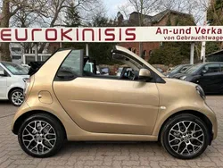 Gold Gebraucht 2021 Smart ForTwo Electric Drive Cabrio | 15.800 € (Etwas zu teuer)