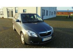 Grau metallic Gebraucht 2009 Skoda Fabia Ambiente Kleinwagen | 1.290 € (Fairer Preis)