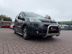 Grau Gebraucht 2017 Citroën Berlingo Business Class Van / Kleinbus | 8.700 € (Fairer Preis)