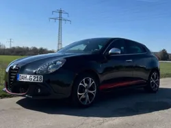 Schwarz Gebraucht 2013 Alfa Romeo Giulietta Kleinwagen | 7.690 € (Etwas zu teuer)