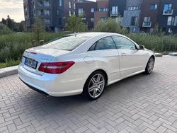 Weiß Gebraucht 2013 Mercedes E350 AMG line Coupé | 10.300 € (Superpreis)