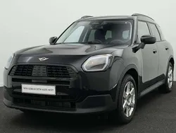 Schwarz Gebraucht 2024 Mini Countryman Classic SUV | 34.040 € (Fairer Preis)