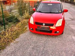 Rot Gebraucht 2008 Suzuki Swift Kleinwagen | 1.800 €